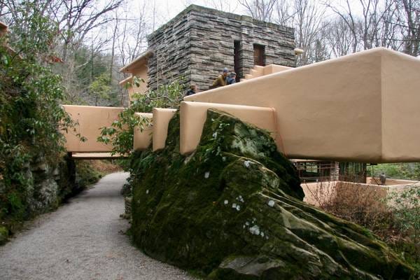 Frank Lloyd Wrights Fallingwater