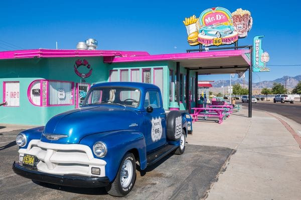Route 66 Roadway Attractions - Credits Shutterstock