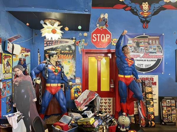 Superman-City-Metropolis-Foto-Journeylism.n